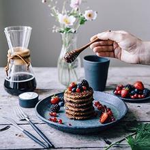 Load image into Gallery viewer, Chemex Classic Series, Pour-over Glass Coffeemaker, 8-Cup - Exclusive Packaging